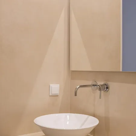Luxury 4-bedroom In Prime Апартаменты