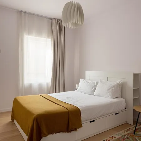 Luxury 4-bedroom In Prime Апартаменты *