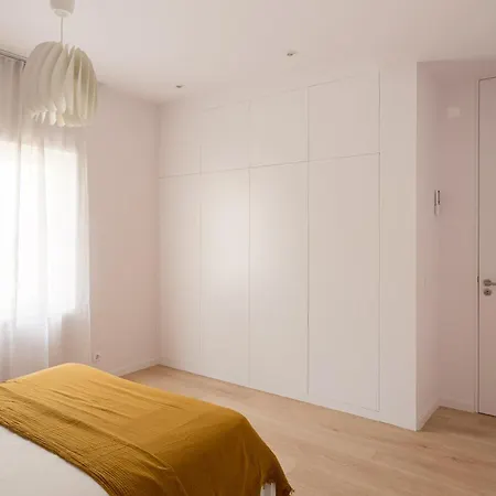 Luxury 4-bedroom In Prime Лиссабон