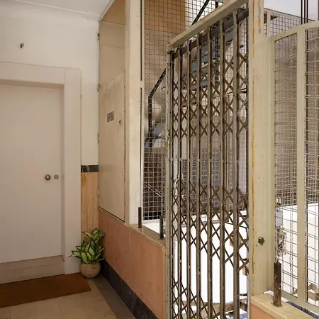 Апартаменты Luxury 4-bedroom In Prime