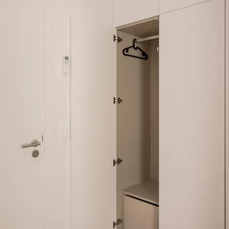 Апартаменты Luxury 4-bedroom In Prime Лиссабон
