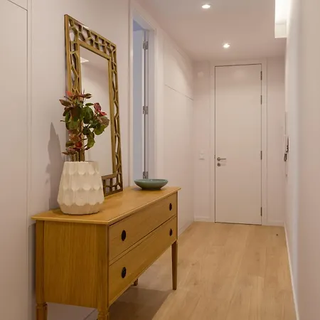 Luxury 4-bedroom In Prime Лиссабон
