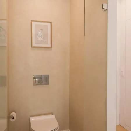 Luxury 4-bedroom In Prime *