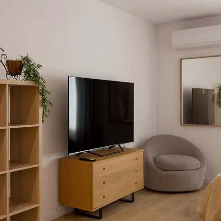 Апартаменты Luxury 4-bedroom In Prime Лиссабон